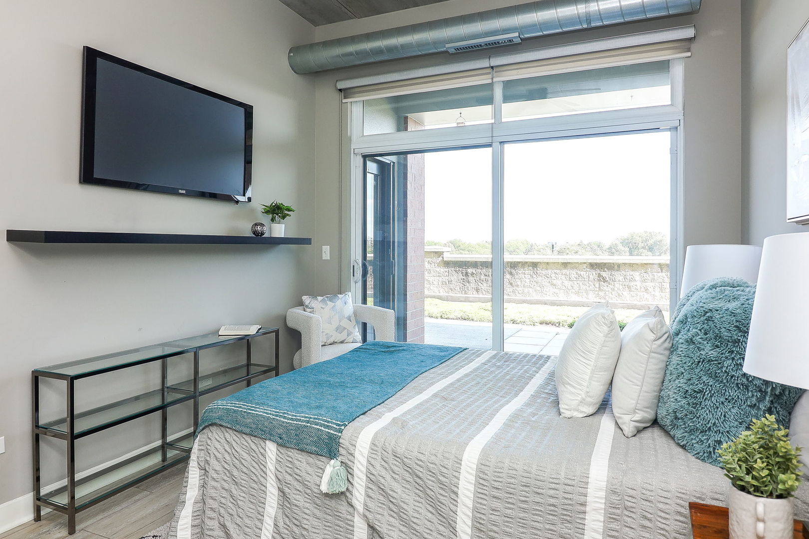 Burr Ridge, Illinois 60527, United States, 2 Bedrooms Bedrooms, ,2 BathroomsBathrooms,Residential,Active,177157