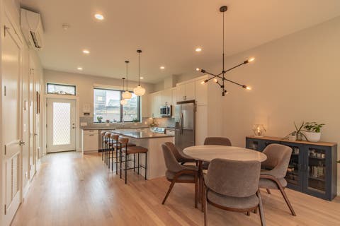 Tiny photo for 4557 S Prairie Avenue, Chicago, IL 60653 (MLS # 12655272)