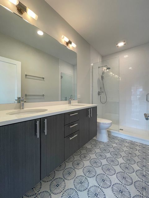 Tiny photo for 4557 S Prairie Avenue, Chicago, IL 60653 (MLS # 12655272)