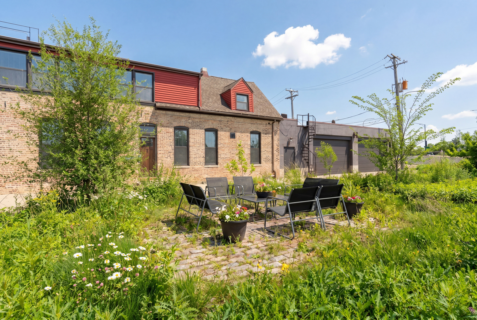2331 N Elston Avenue