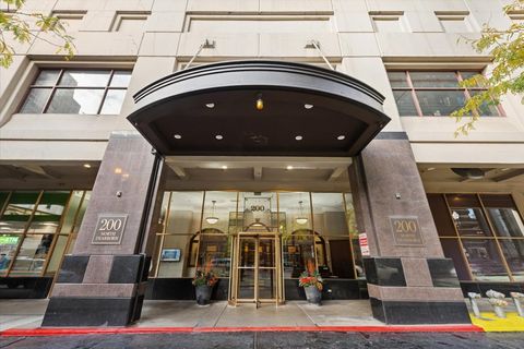 Tiny photo for 200 N Dearborn Street #4407, Chicago, IL 60601 (MLS # 12508909)