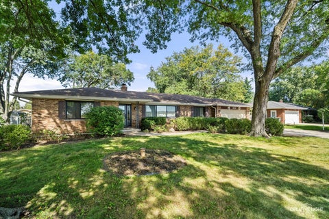 Photo of 1930 Stephen Street, Aurora, IL 60502 (MLS # 12763587)
