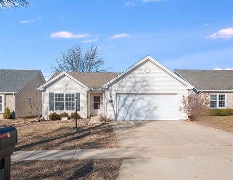 Photo of 702 Bardeen Lane, Champaign, IL 61822 (MLS # 12548927)