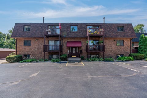 Photo of 2505 26th Avenue Court #I, Rock Island, IL 61201 (MLS # 12641617)