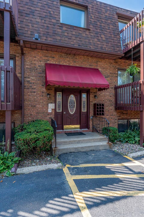 Tiny photo for 2505 26th Avenue Court #I, Rock Island, IL 61201 (MLS # 12641617)