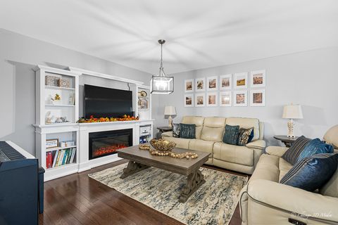 Tiny photo for 9500 N Washington Street N #502, Niles, IL 60714 (MLS # 12487117)