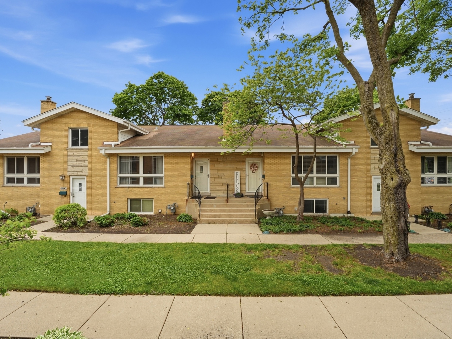 1533 N Arlington Heights Road C