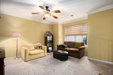 Tiny photo for 63 Oak Creek Court, North Aurora, IL 60542 (MLS # 12582688)