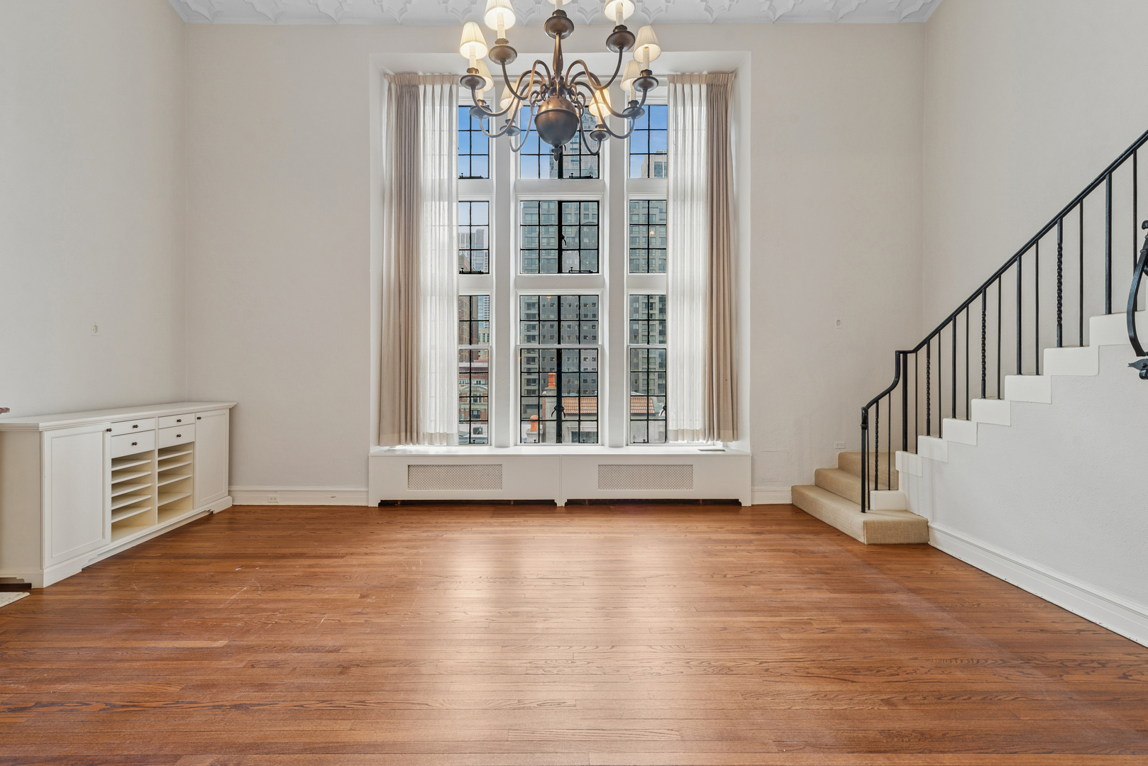 20 E Cedar Street 8A