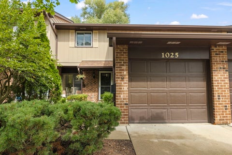 Photo of 1025 Loughborough Court, Wheaton, IL 60189 (MLS # 12711557)