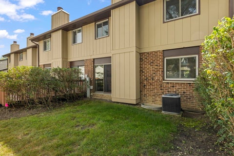 Tiny photo for 1025 Loughborough Court, Wheaton, IL 60189 (MLS # 12711557)