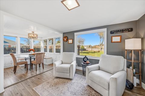 Tiny photo for 9960 W 151 Street, Orland Park, IL 60462 (MLS # 12518712)