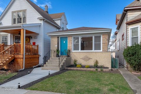 4634 N Hamlin Avenue Chicago IL 60625