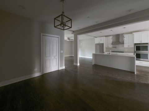 Tiny photo for 840 S Cuyler Avenue, Oak Park, IL 60304 (MLS # 12461048)