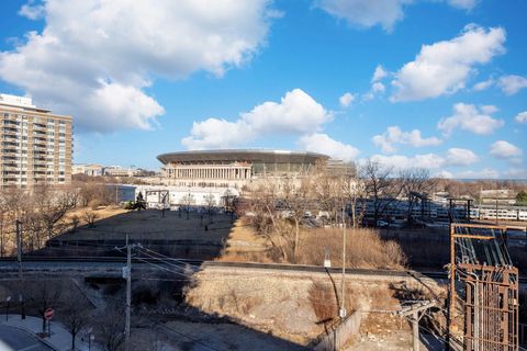 Tiny photo for 1600 S Prairie Avenue #1105, Chicago, IL 60616 (MLS # 12593956)