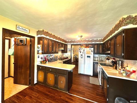 Tiny photo for 1340 E 6TH Street, Centralia, IL 62801 (MLS # EB460231)