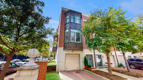 2008 S CALUMET Avenue A Chicago IL 60616