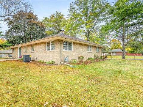 Tiny photo for 3633 N Court Street, Rockford, IL 61103 (MLS # 12501586)