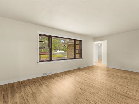 Tiny photo for 3633 N Court Street, Rockford, IL 61103 (MLS # 12501586)