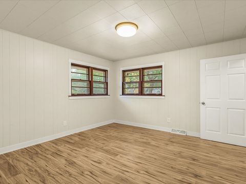 Tiny photo for 3633 N Court Street, Rockford, IL 61103 (MLS # 12501586)