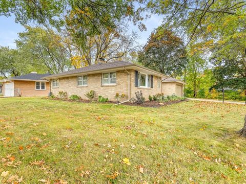 Tiny photo for 3633 N Court Street, Rockford, IL 61103 (MLS # 12501586)