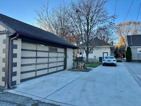 Tiny photo for 908 N Raynor Avenue, Joliet, IL 60435 (MLS # 12518865)