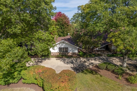 Tiny photo for 2435 Lexington Drive, Long Grove, IL 60047 (MLS # 12764102)