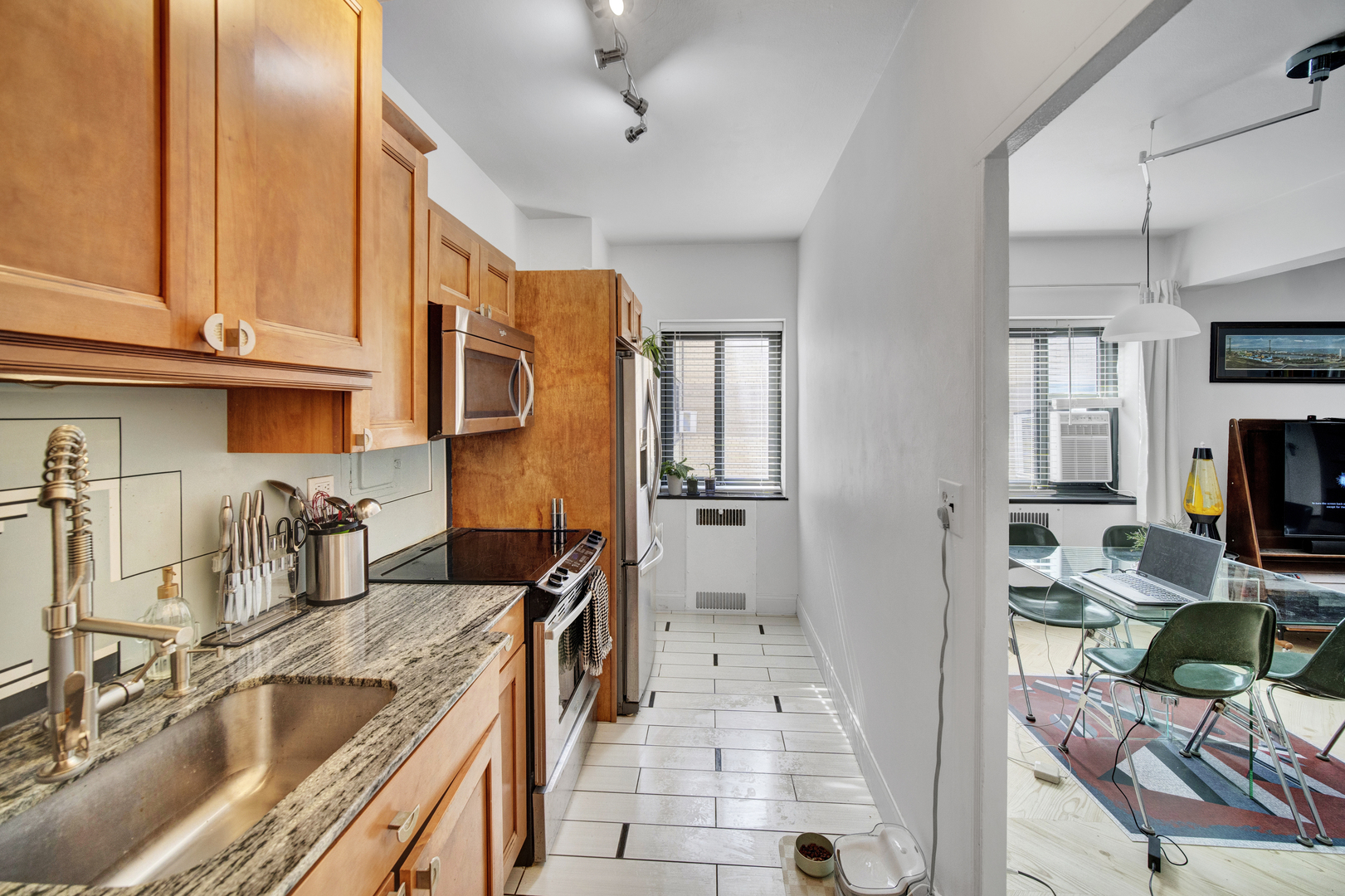 5056 N MARINE Drive 7B