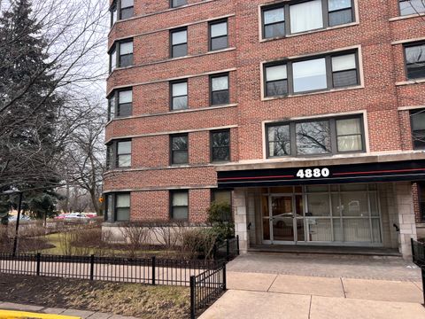 4880 N Marine Drive 214 Chicago IL 60640