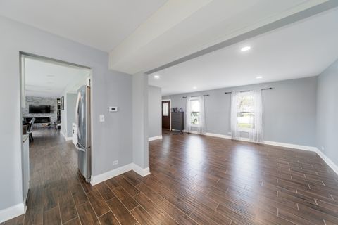 Tiny photo for 1201 N Scarlet Court, Addison, IL 60101 (MLS # 12618918)