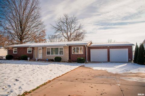 Photo of 2208 CHERRY Lane, Quincy, IL 62305 (MLS # QC4269972)