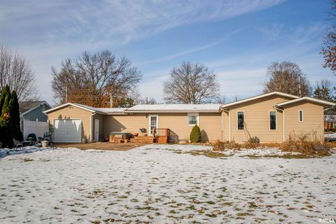 Tiny photo for 2208 CHERRY Lane, Quincy, IL 62305 (MLS # QC4269972)