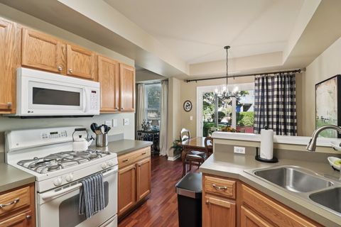 Tiny photo for 545 Metropolitan Street, Aurora, IL 60502 (MLS # 12500124)