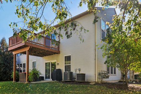 Tiny photo for 545 Metropolitan Street, Aurora, IL 60502 (MLS # 12500124)