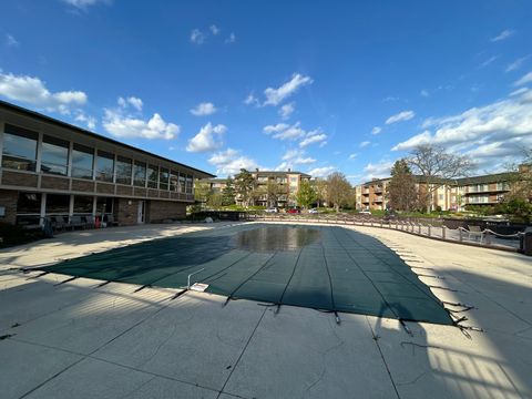 Tiny photo for 1 Oak Brook Club Drive #A105, Oak Brook, IL 60523 (MLS # 12625771)