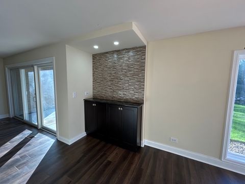 Tiny photo for 1 Oak Brook Club Drive #A105, Oak Brook, IL 60523 (MLS # 12625771)
