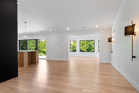 Tiny photo for 6600 N Kenton Avenue, Lincolnwood, IL 60712 (MLS # 12685697)