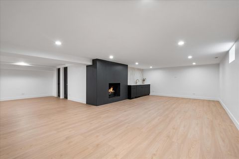 Tiny photo for 6600 N Kenton Avenue, Lincolnwood, IL 60712 (MLS # 12685697)