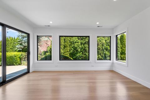 Tiny photo for 6600 N Kenton Avenue, Lincolnwood, IL 60712 (MLS # 12685697)