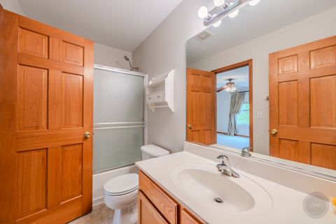 Tiny photo for 604 BLACKSTONE Court, Aurora, IL 60504 (MLS # 12670741)