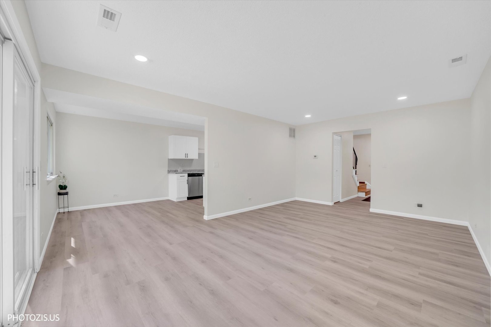 1405 Merrimac Lane