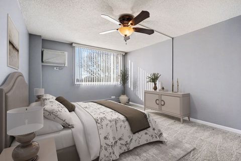 Tiny photo for 2201 S Highland Avenue #4L, Lombard, IL 60148 (MLS # 12598066)