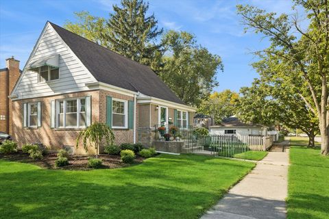 Photo of 1500 Bristol Avenue, Westchester, IL 60154 (MLS # 12501779) Photo of 1500 Bristol Avenue, Westchester, IL 60154 (MLS # 12501779)