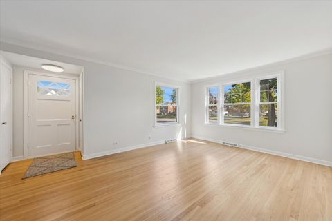 Tiny photo for 1500 Bristol Avenue, Westchester, IL 60154 (MLS # 12501779)