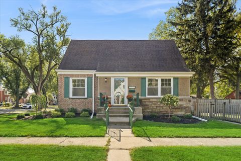 Tiny photo for 1500 Bristol Avenue, Westchester, IL 60154 (MLS # 12501779)