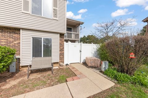 Tiny photo for 9E Fernwood Drive, Bolingbrook, IL 60440 (MLS # 12622033)