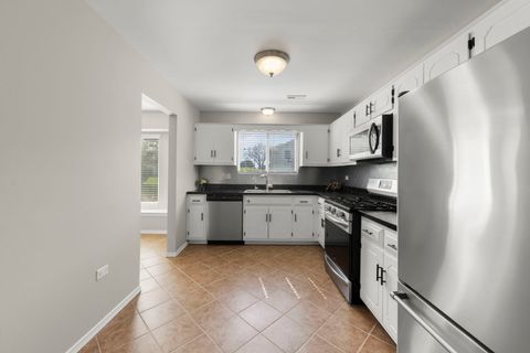 Tiny photo for 9E Fernwood Drive, Bolingbrook, IL 60440 (MLS # 12622033)