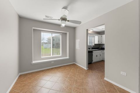 Tiny photo for 9E Fernwood Drive, Bolingbrook, IL 60440 (MLS # 12622033)