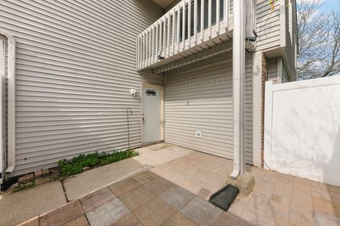 Tiny photo for 9E Fernwood Drive, Bolingbrook, IL 60440 (MLS # 12622033)