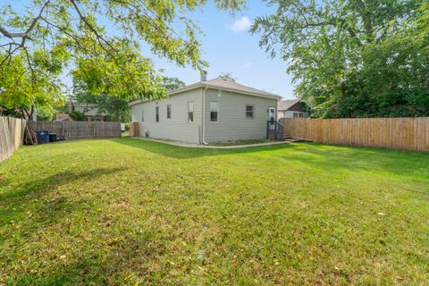 Tiny photo for 1038 Indiana Avenue, Waukegan, IL 60085 (MLS # 12478321)